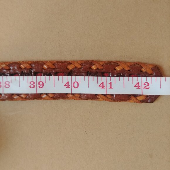 Handmade in Mexico brown red leather belt with braided detailing - Picture 9 of 10
